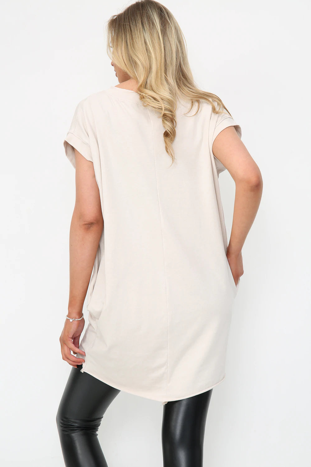 Longline Tee With Necklace